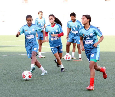 नेपाली महिला फुटबल टोली भोलि बंगलादेशसँग खेल्दै